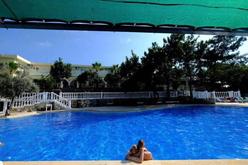 Larissa Hill Beach Hotel Konaklı Exterior foto